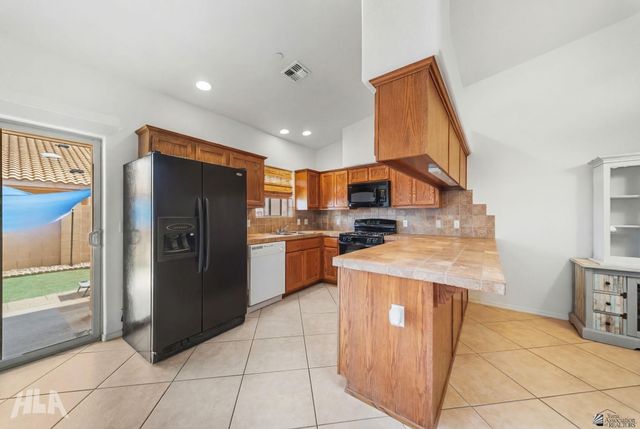 3169 S Brand Lee Way, Yuma, AZ 85365