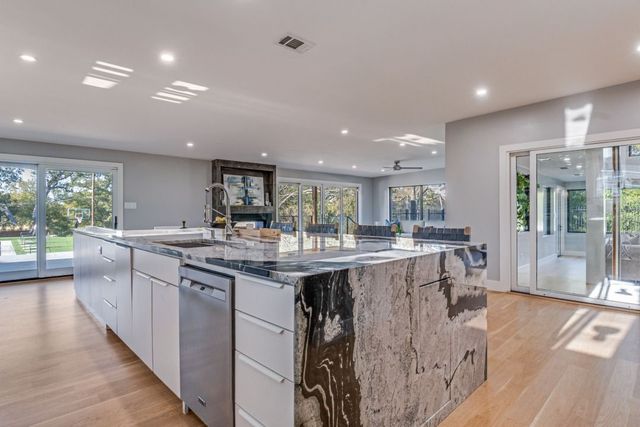 9755 Van Dyke Road, Dallas, TX 75218