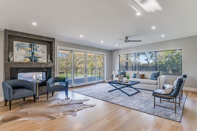 9755 Van Dyke Road, Dallas, TX 75218