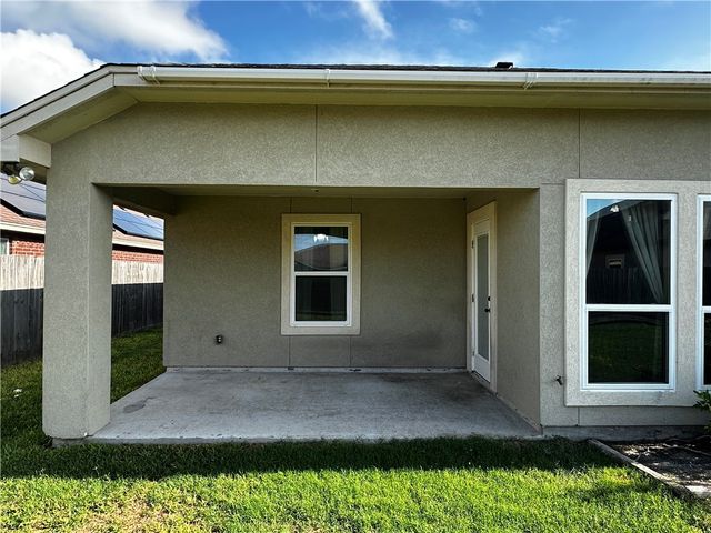 6705 Battery Park Ct, Corpus Christi, TX 78414