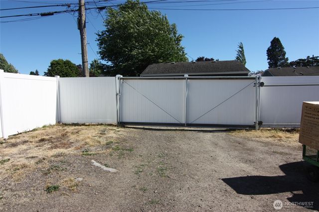 2949 Florida Street, Longview, WA 98632
