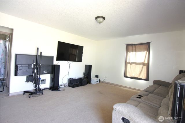 2949 Florida Street, Longview, WA 98632