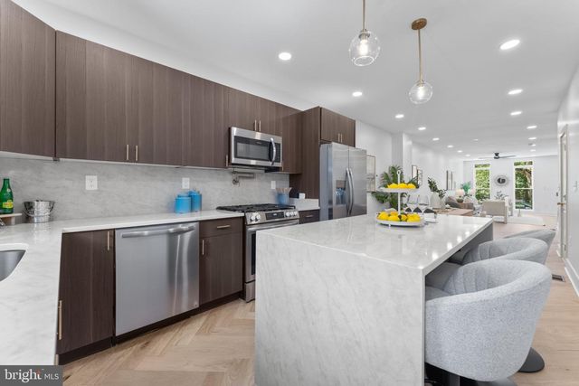1803 N BROADWAY, Baltimore, MD 21213