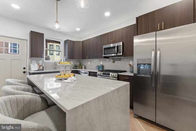 1803 N BROADWAY, Baltimore, MD 21213