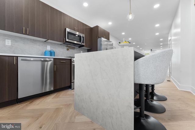 1803 N BROADWAY, Baltimore, MD 21213