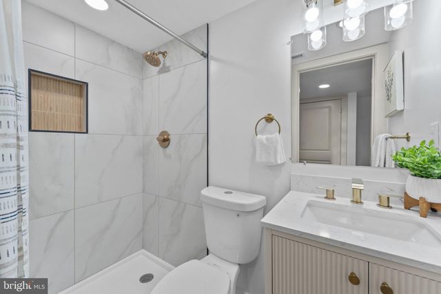1803 N BROADWAY, Baltimore, MD 21213