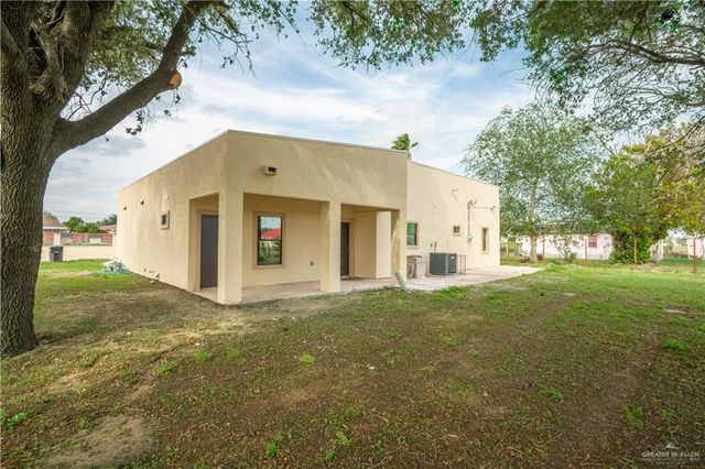 420 W Sycamore Avenue, Alton, TX 78573