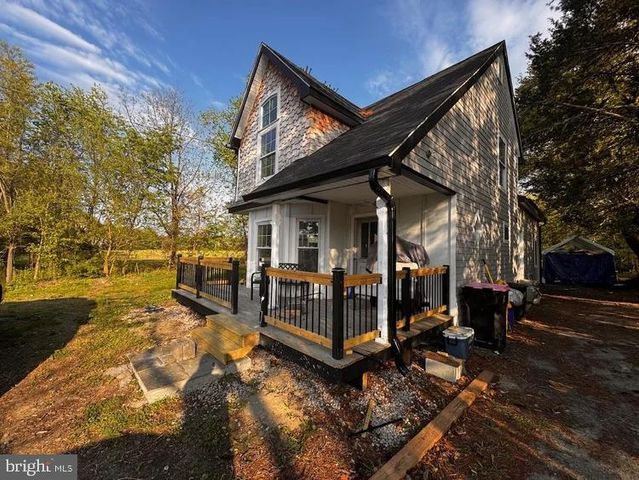 320 DAVISTOWN RD, Blackwood, NJ 08012