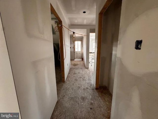 320 DAVISTOWN RD, Blackwood, NJ 08012