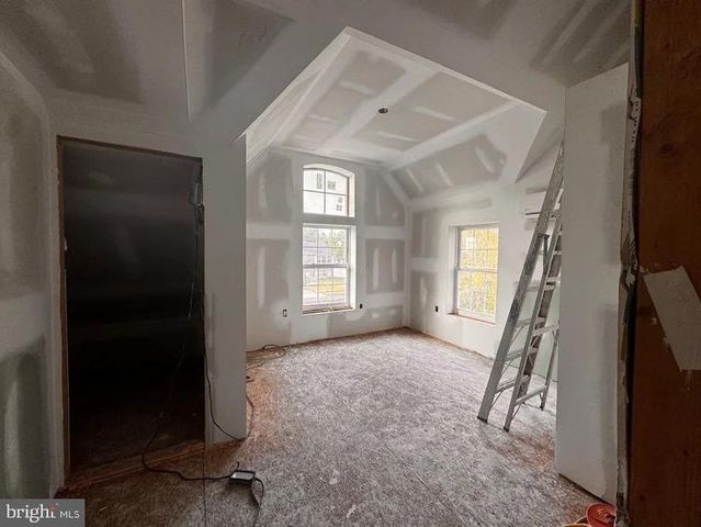 320 DAVISTOWN RD, Blackwood, NJ 08012