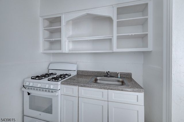 55 Randolph Place Unit 200 200, City Of Orange Twp., NJ 07079