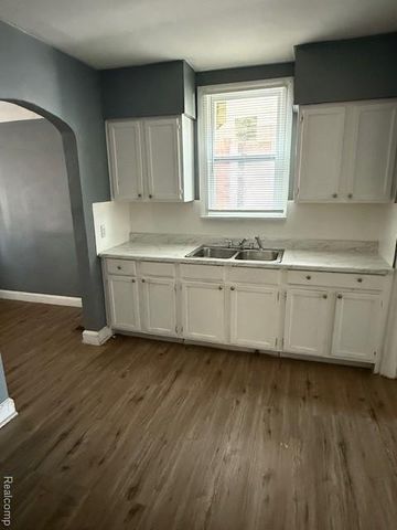 8230 INDIANA, Detroit, MI 48204