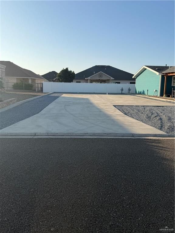 2106 E Bogey Drive, Mission, TX 78572