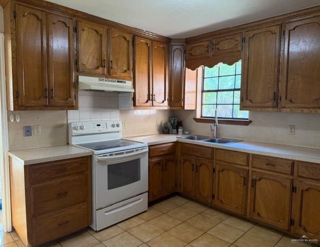 1305 James Circle, Pharr, TX 78577