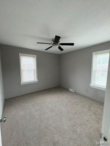 2146 Fairhaven Drive, Jennings, MO 63136
