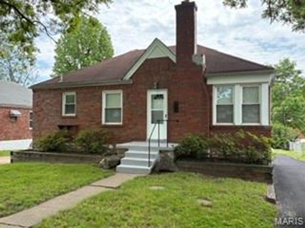 2146 Fairhaven Drive, Jennings, MO 63136
