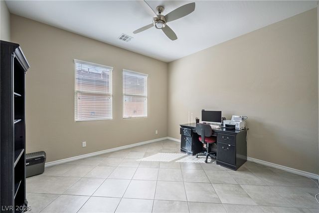 512 Heritage Bridge Avenue, Henderson, NV 89011