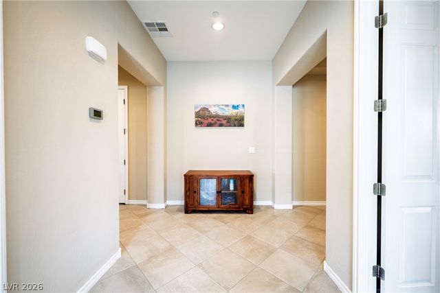 512 Heritage Bridge Avenue, Henderson, NV 89011