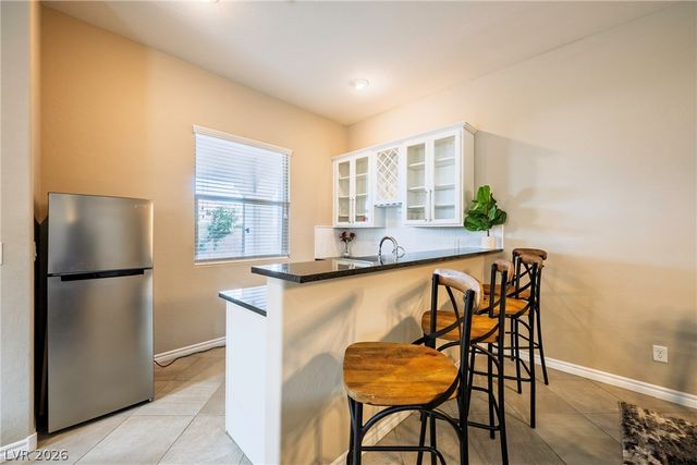 512 Heritage Bridge Avenue, Henderson, NV 89011