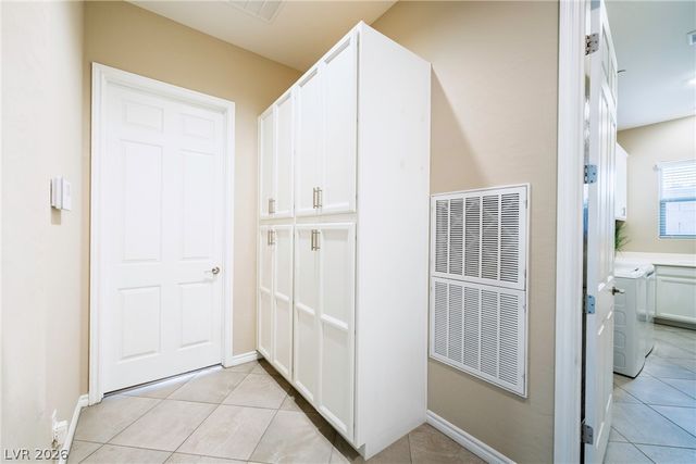 512 Heritage Bridge Avenue, Henderson, NV 89011