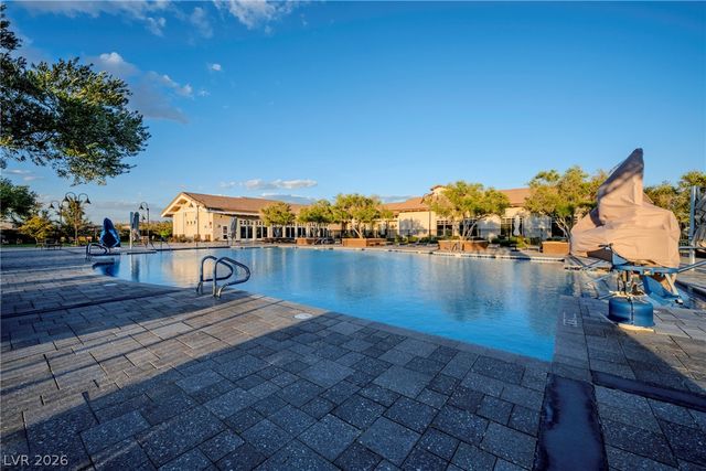 512 Heritage Bridge Avenue, Henderson, NV 89011