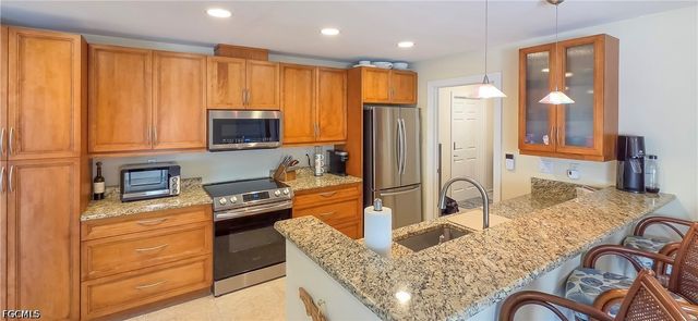 2926 SE 11th PL, Cape Coral, FL 33904