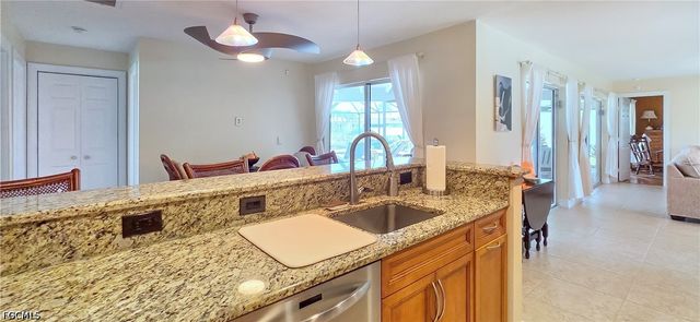 2926 SE 11th PL, Cape Coral, FL 33904