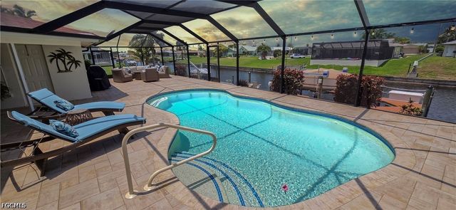 2926 SE 11th PL, Cape Coral, FL 33904