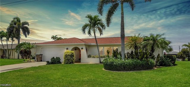 2926 SE 11th PL, Cape Coral, FL 33904