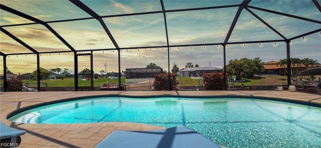 2926 SE 11th PL, Cape Coral, FL 33904