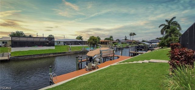 2926 SE 11th PL, Cape Coral, FL 33904