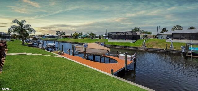 2926 SE 11th PL, Cape Coral, FL 33904