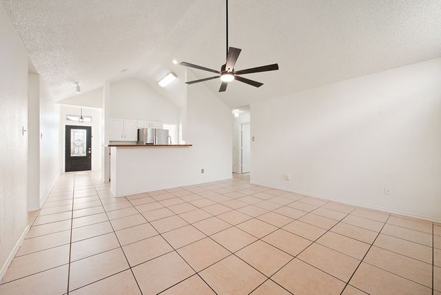 2907 Clairemont Lane, Euless, TX 76039