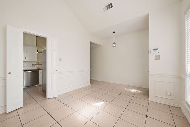 2907 Clairemont Lane, Euless, TX 76039