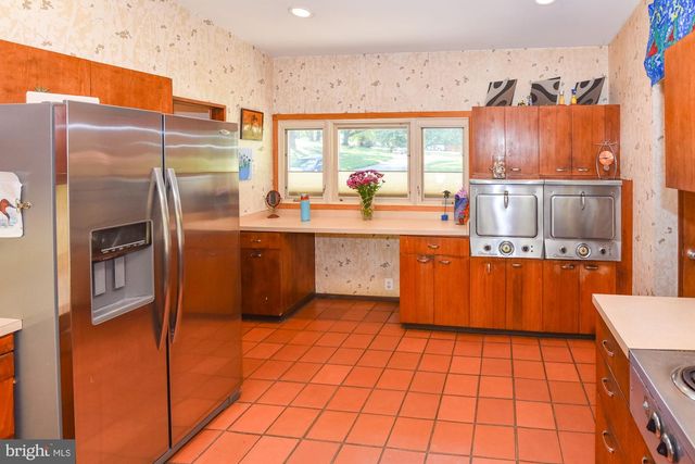 3623 ANTON FARMS RD, Baltimore, MD 21208