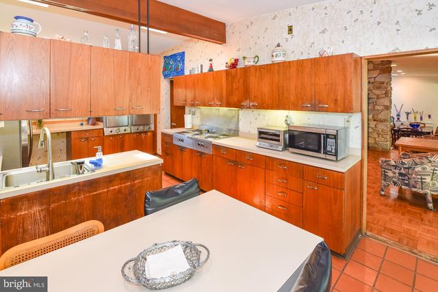 3623 ANTON FARMS RD, Baltimore, MD 21208