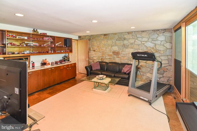 3623 ANTON FARMS RD, Baltimore, MD 21208