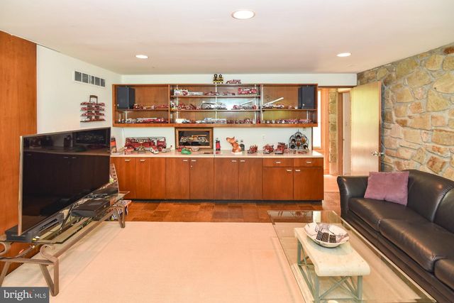 3623 ANTON FARMS RD, Baltimore, MD 21208