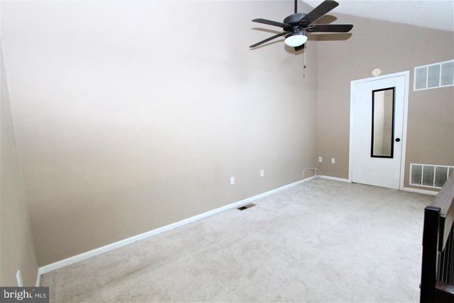 604 RAVENS CREST DR, Plainsboro, NJ 08536