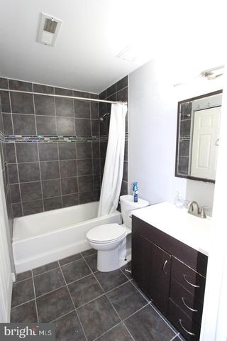 604 RAVENS CREST DR, Plainsboro, NJ 08536