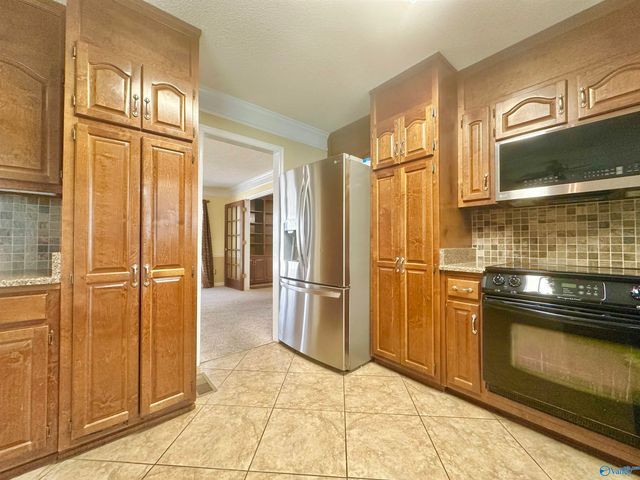 298 Meridianville Road, Meridianville, AL 35759