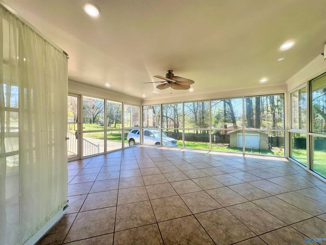 298 Meridianville Road, Meridianville, AL 35759