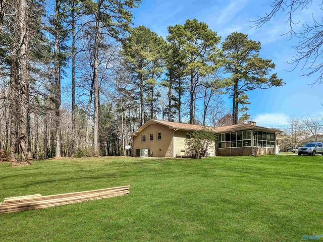 298 Meridianville Road, Meridianville, AL 35759