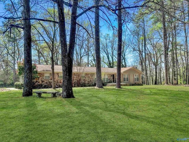 298 Meridianville Road, Meridianville, AL 35759