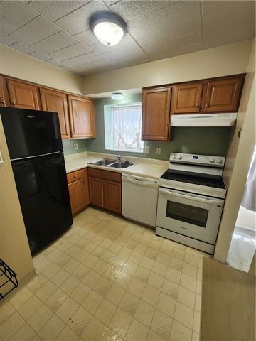 3 Hiland Valley Dr 306, Ross Twp, PA 15229
