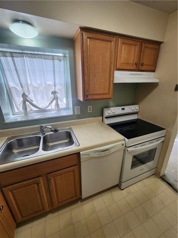 3 Hiland Valley Dr 306, Ross Twp, PA 15229