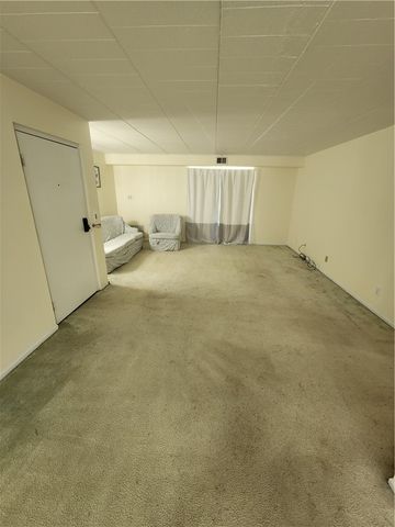 3 Hiland Valley Dr 306, Ross Twp, PA 15229