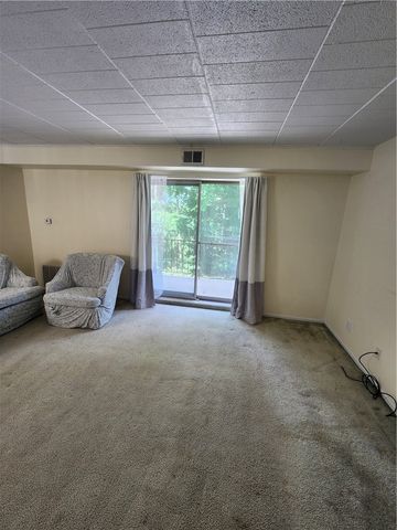 3 Hiland Valley Dr 306, Ross Twp, PA 15229