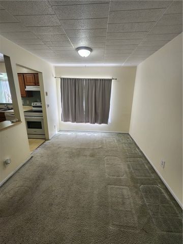 3 Hiland Valley Dr 306, Ross Twp, PA 15229
