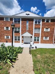 3 Hiland Valley Dr 306, Ross Twp, PA 15229